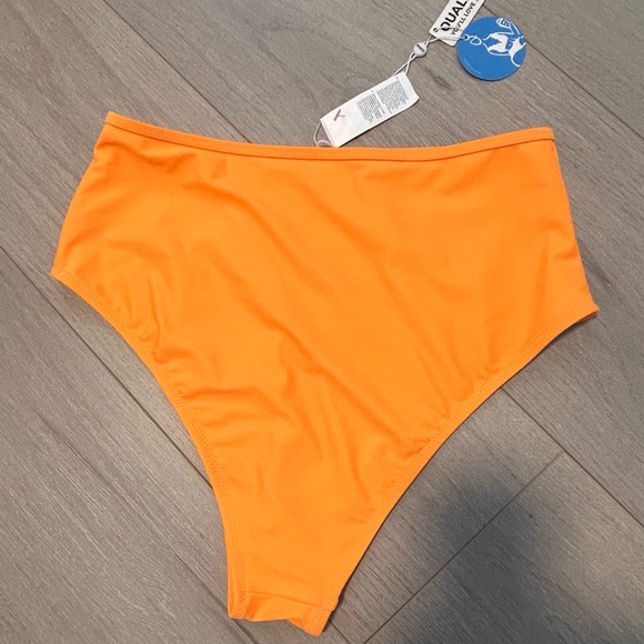 Cupshe High-Waist Bikini Bottoms in Bright Orange size large NWT new - Picture 2 of 8